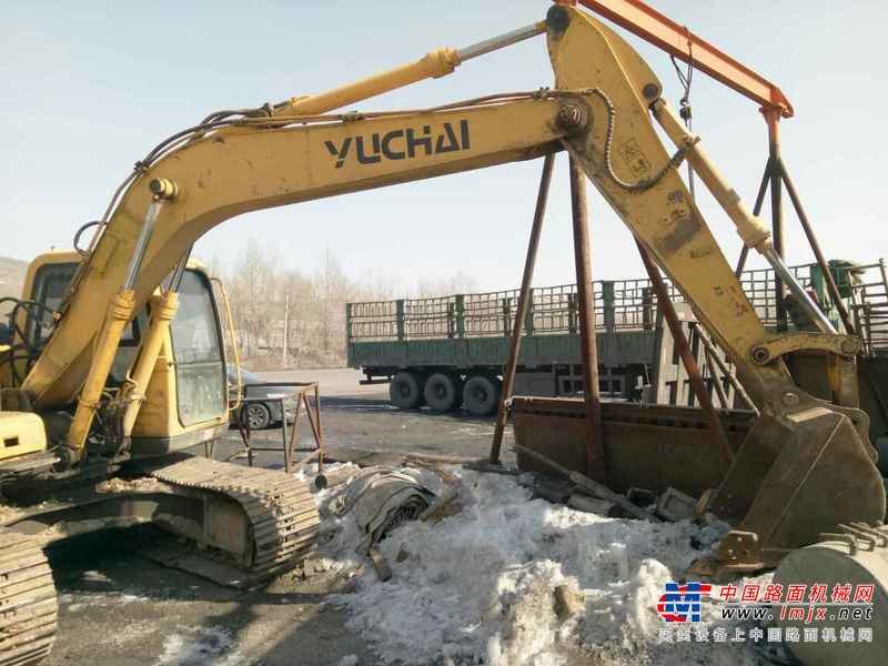 吉林出售转让二手6000小时2011年玉柴YC135挖掘机
