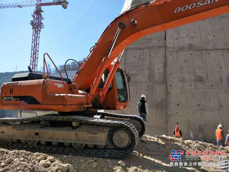 辽宁出售转让二手13000小时2008年斗山DH300挖掘机