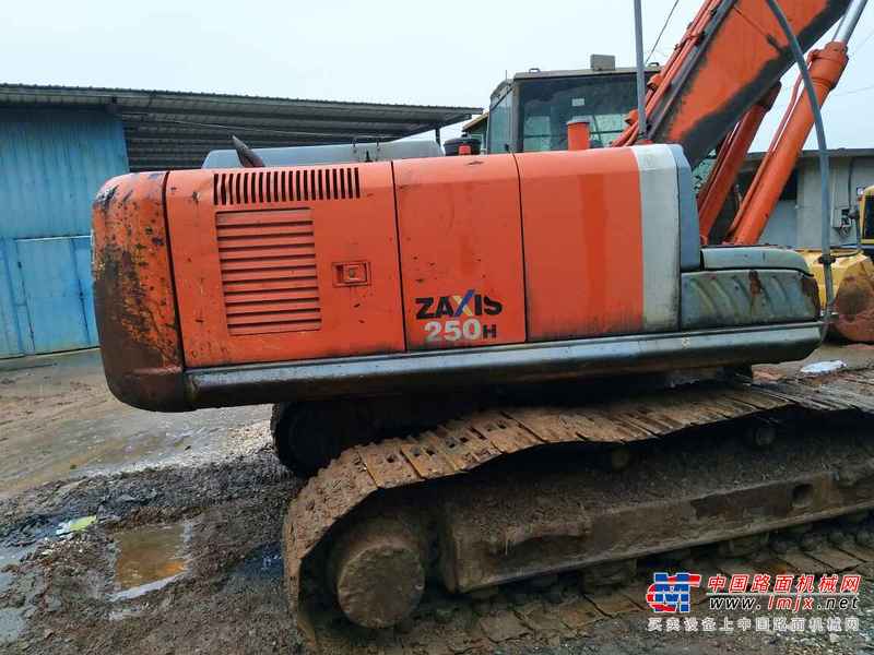 江西出售转让二手11000小时2010年日立ZX250LC挖掘机