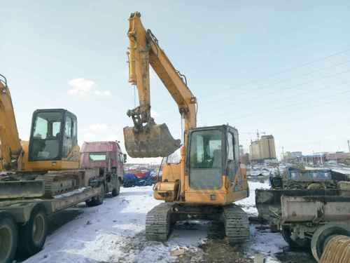 吉林出售转让二手8000小时2010年龙工LG6090挖掘机