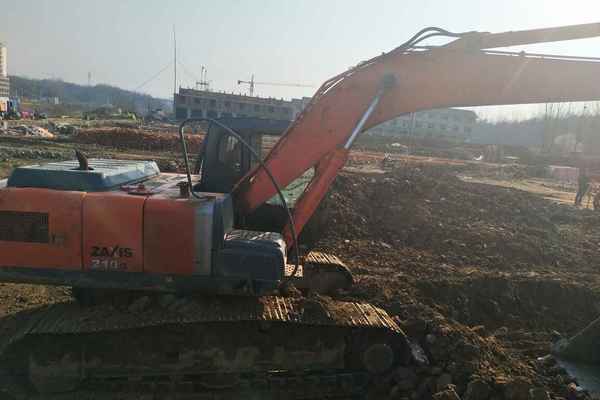 河南出售转让二手9800小时2005年日立ZX200挖掘机