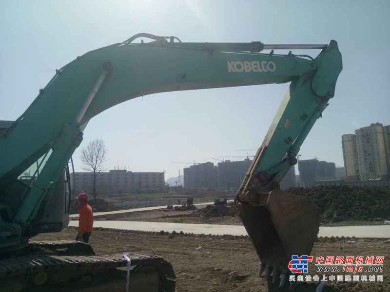 云南出售转让二手5674小时2007年神钢SK250挖掘机