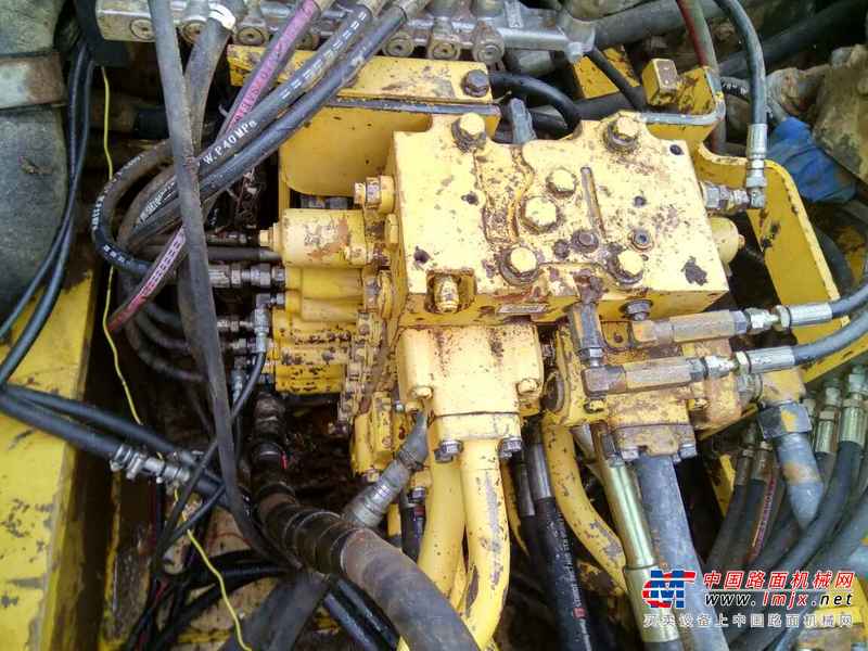 广东出售转让二手8000小时2010年小松PC360挖掘机