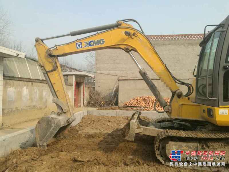安徽出售转让二手3000小时2014年徐工XE60CA挖掘机