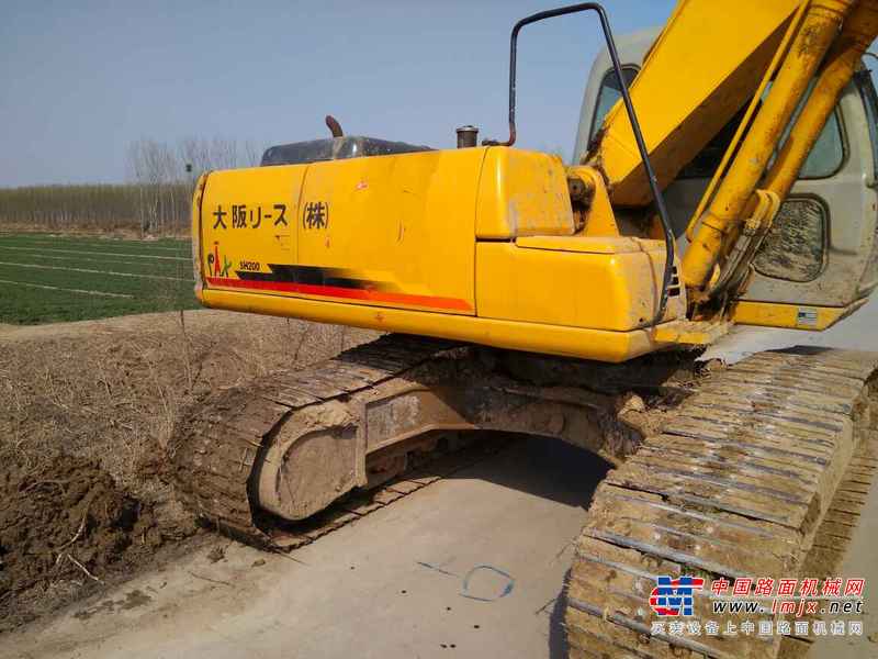 山东出售转让二手15000小时2003年住友SH200A3挖掘机