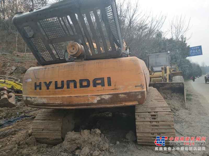 河南出售转让二手14580小时2004年现代R300LC挖掘机