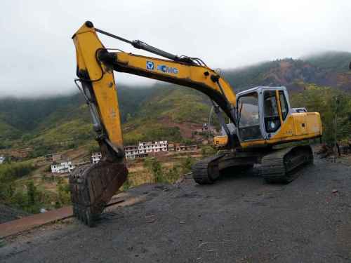江西出售转让二手7000小时2012年徐工XE230挖掘机