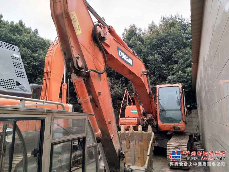 四川出售转让二手5976小时2011年斗山DH225挖掘机