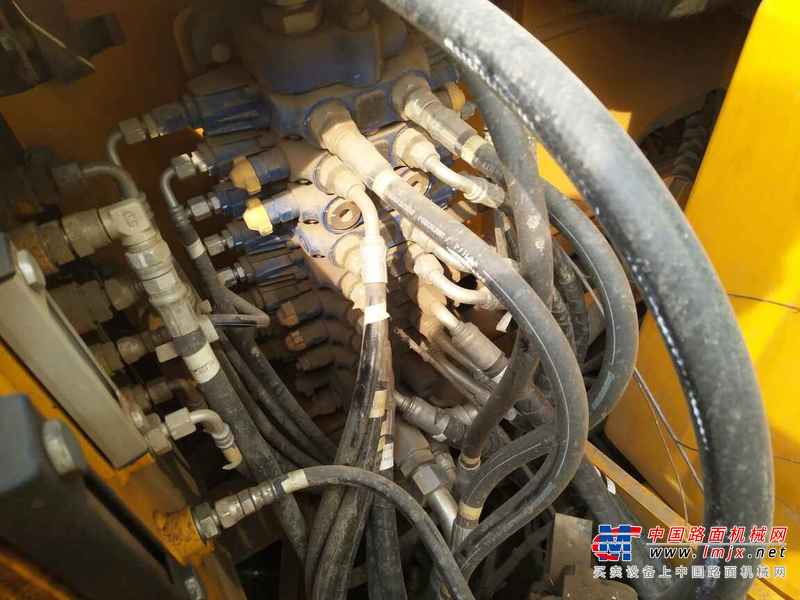 河南出售转让二手900小时2016年龙工LG6090挖掘机