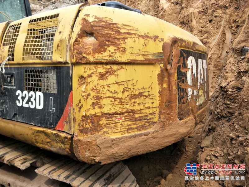 河南出售转让二手14000小时2011年卡特彼勒323D挖掘机