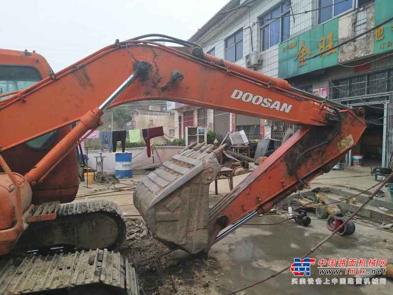 河南出售转让二手6528小时2009年斗山DH150LC挖掘机