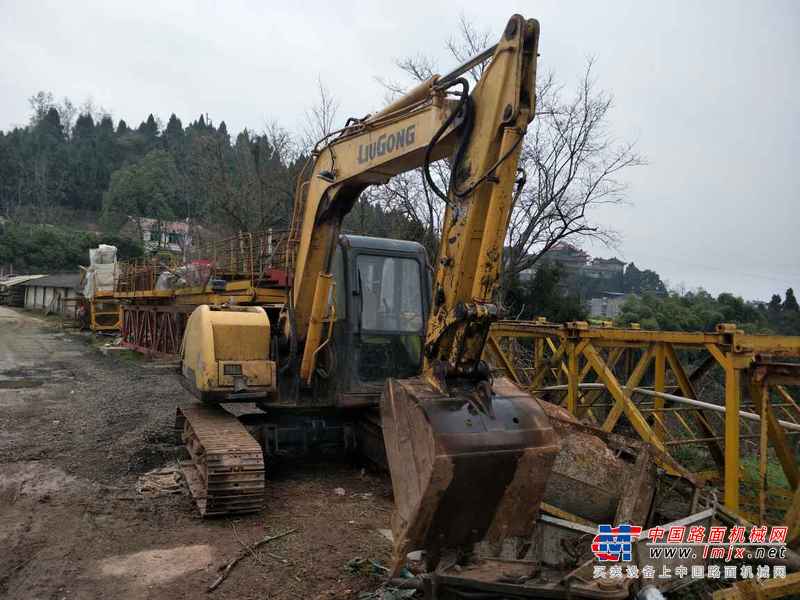 四川出售转让二手8445小时2009年柳工908C挖掘机