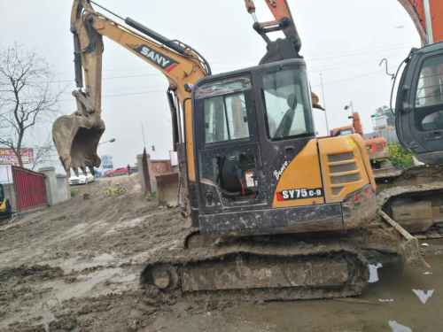 四川出售转让二手2100小时2015年三一重工SY60C挖掘机