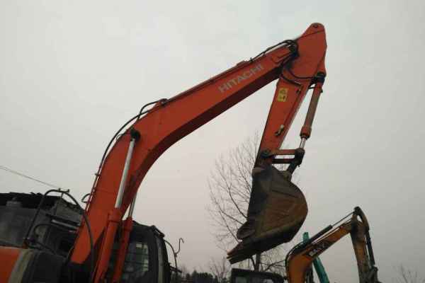 四川出售转让二手8500小时2010年日立ZX250H挖掘机