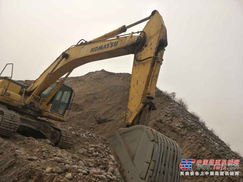 河南出售转让二手8000小时2009年小松PC360挖掘机