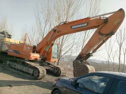 吉林出售转让二手10000小时2009年斗山DH225LC挖掘机