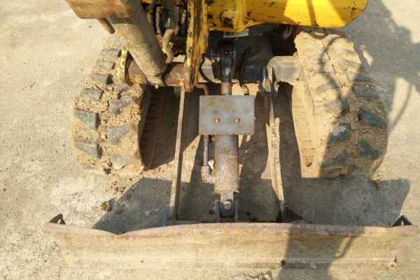 安徽出售转让二手4500小时2012年徐工XG15C挖掘机
