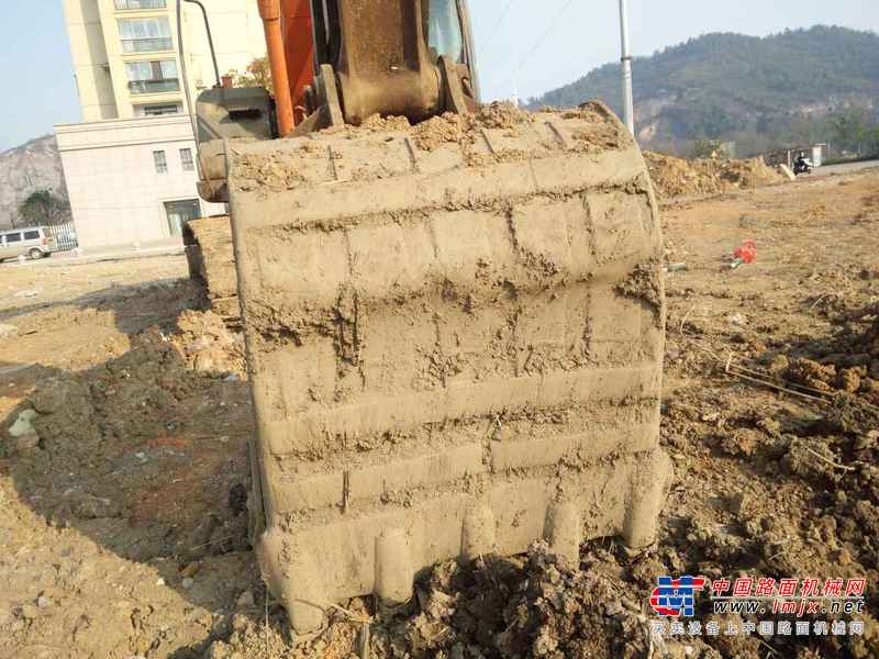 安徽出售转让二手6500小时2010年日立ZX210LC挖掘机