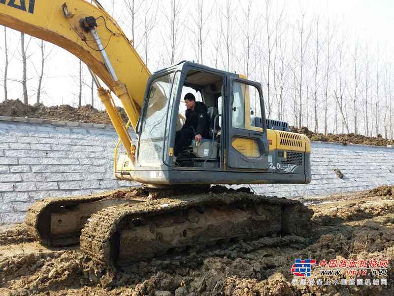 山东出售转让二手5000小时2011年玉柴YC210LC挖掘机