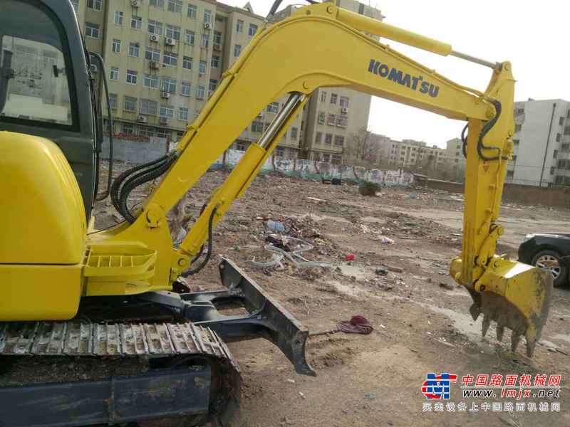 山东出售转让二手2000小时2012年山重建机GC68挖掘机