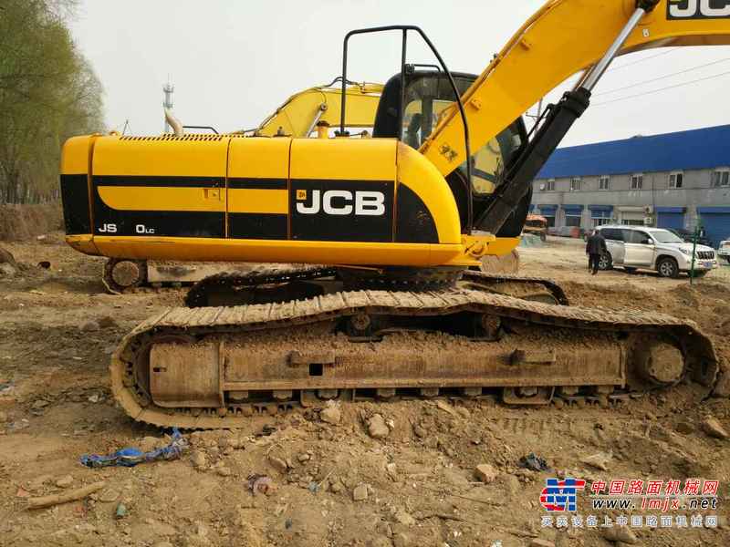 河南出售转让二手4400小时2011年JCBJS240LC挖掘机