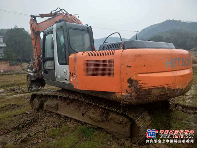 江西出售转让二手7600小时2010年日立ZX200挖掘机