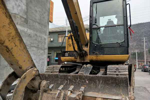 河南出售转让二手3060小时2014年卡特彼勒306E2挖掘机