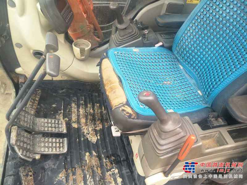 贵州出售转让二手5000小时2011年日立ZX200挖掘机