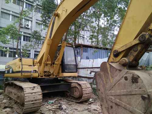 广东出售转让二手9000小时2003年卡特彼勒330B挖掘机