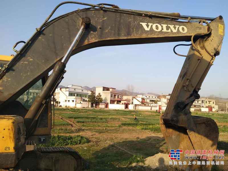 河南出售转让二手8000小时2011年沃尔沃EC210BLC挖掘机