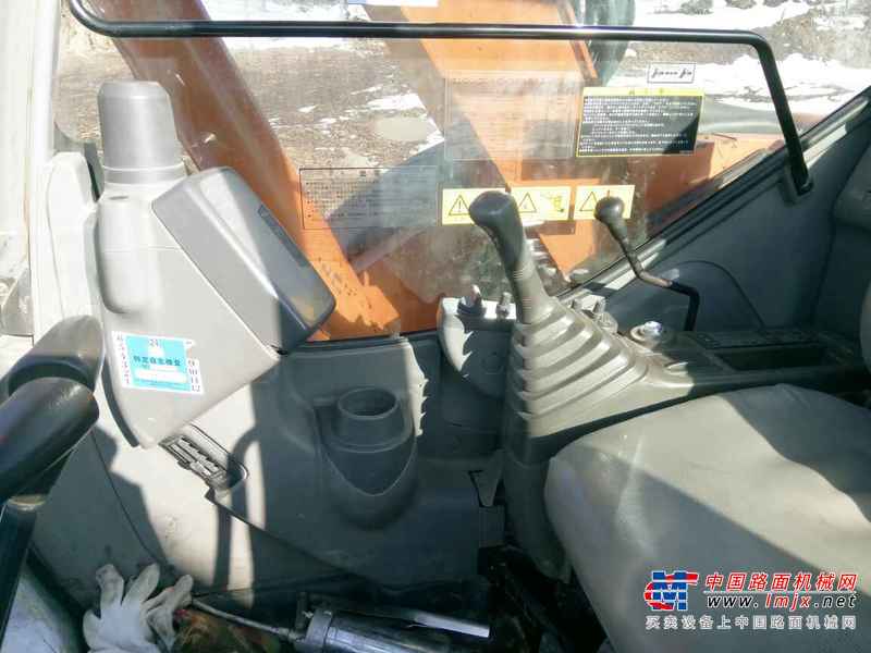 吉林出售转让二手4000小时2010年日立ZX75US挖掘机