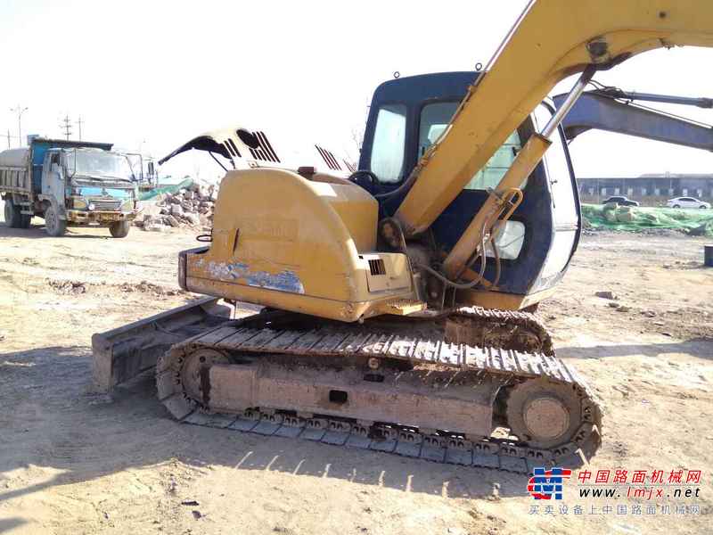 山东出售转让二手8000小时2006年柳工CLG907挖掘机