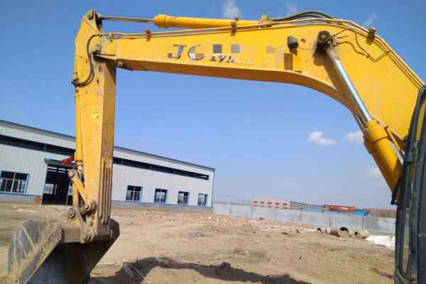山东出售转让二手4700小时2013年山重建机JCM921C挖掘机