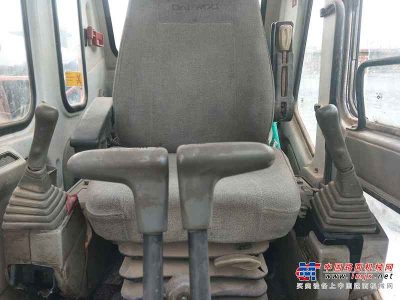 河南出售转让二手11000小时2005年大宇DH220LC挖掘机