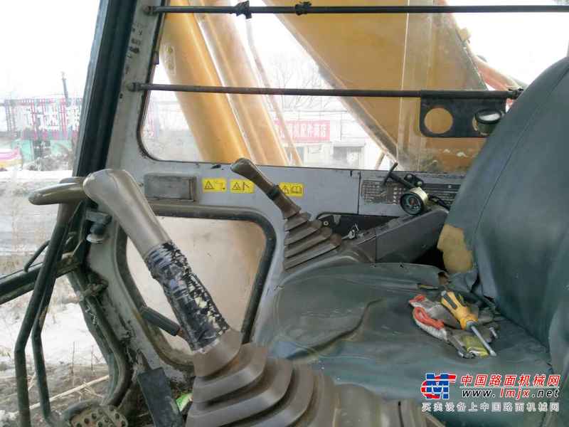 吉林出售转让二手10000小时2003年日立EX200挖掘机