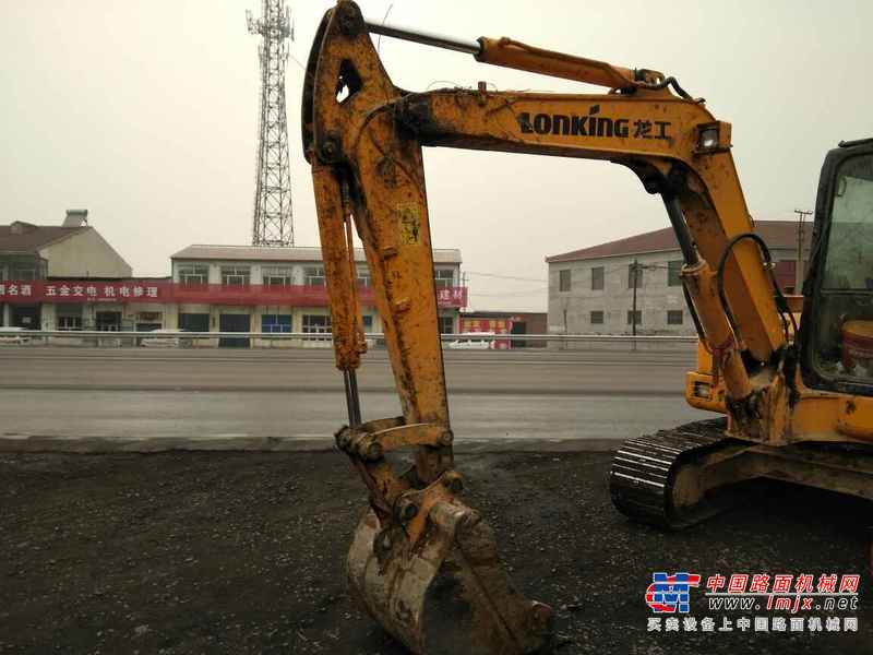 山西出售转让二手5000小时2012年龙工LG6065挖掘机