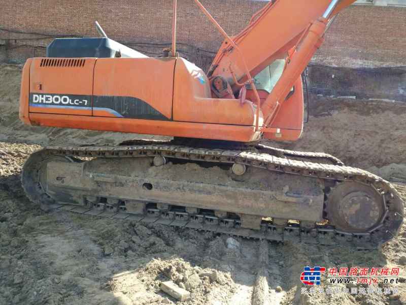 河北出售转让二手5860小时2011年斗山DH300挖掘机