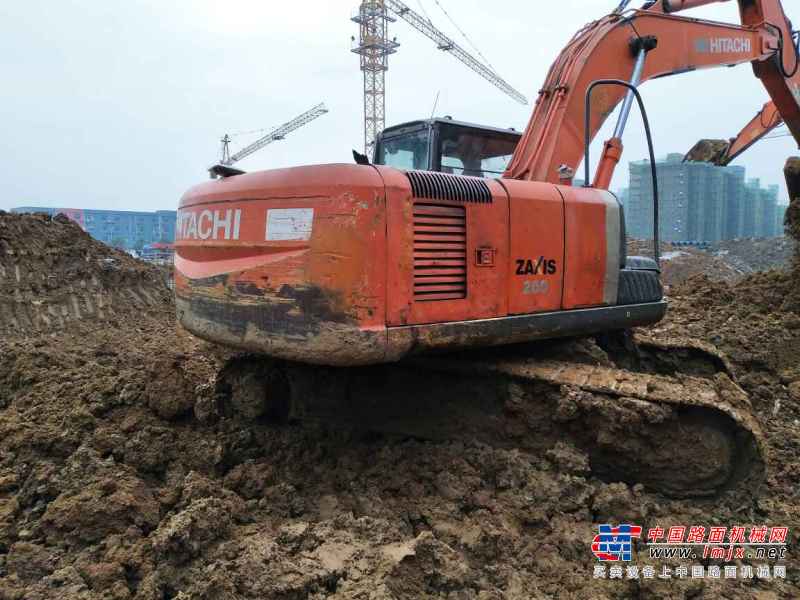 江苏出售转让二手9000小时2010年日立ZX200挖掘机