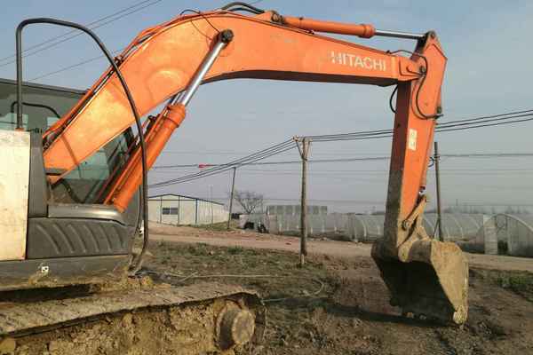 安徽出售转让二手8000小时2010年日立ZX200挖掘机