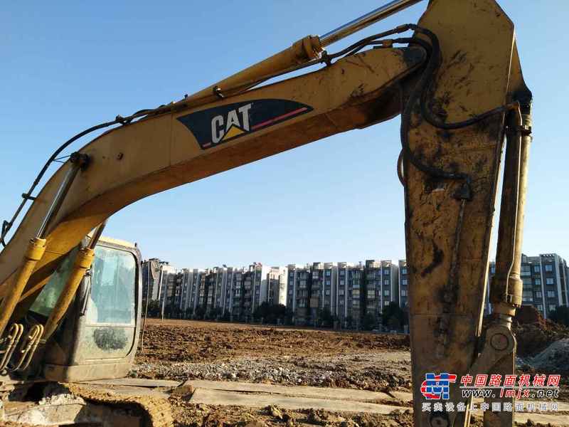 江苏出售转让二手15000小时2005年卡特彼勒320C挖掘机