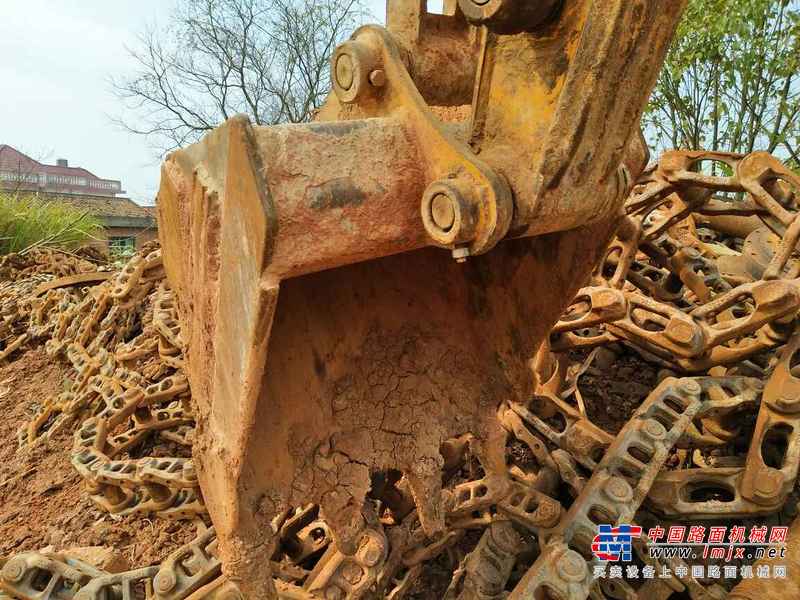江西出售转让二手9000小时2010年徐工XE60挖掘机