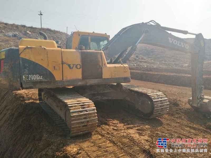 河南出售转让二手8000小时2011年沃尔沃EC210BLC挖掘机