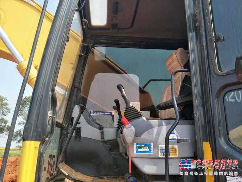 江西出售转让二手8500小时2007年小松PC200挖掘机