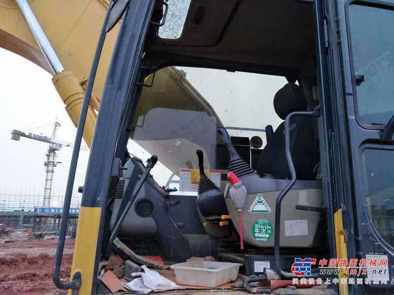 江西出售转让二手3800小时2014年小松PC200挖掘机