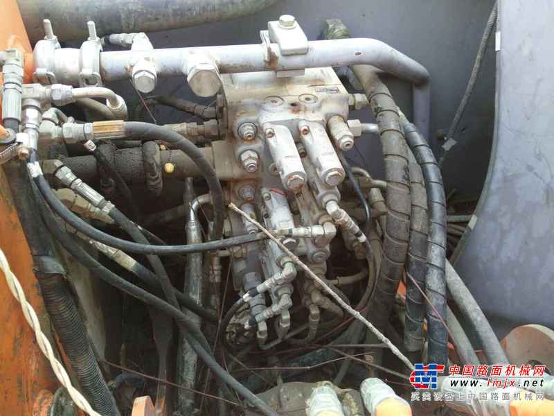 安徽出售转让二手8500小时2012年日立ZX70挖掘机