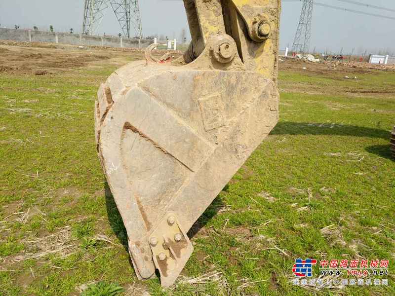 湖北出售转让二手16700小时2004年卡特彼勒320C挖掘机