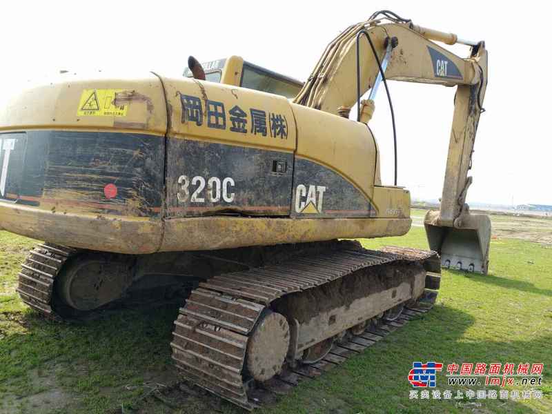 湖北出售转让二手16700小时2004年卡特彼勒320C挖掘机