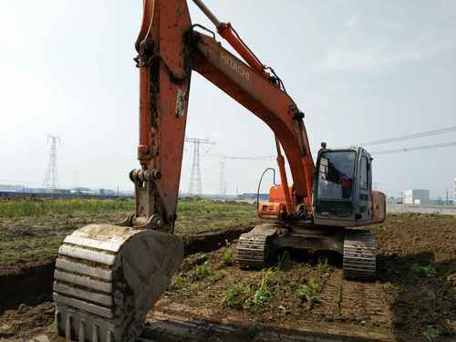 湖北出售转让二手16000小时2004年日立EX200HHE挖掘机