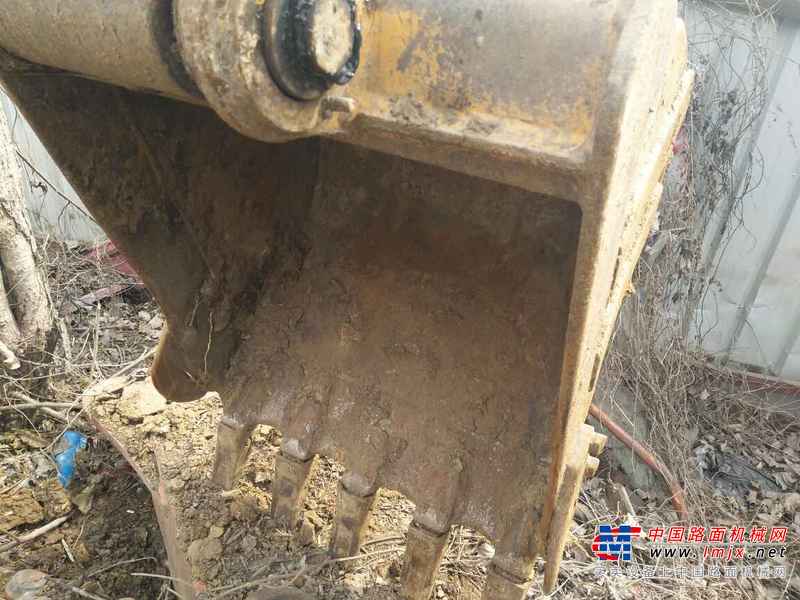 河南出售转让二手8000小时2009年徐工XE80挖掘机