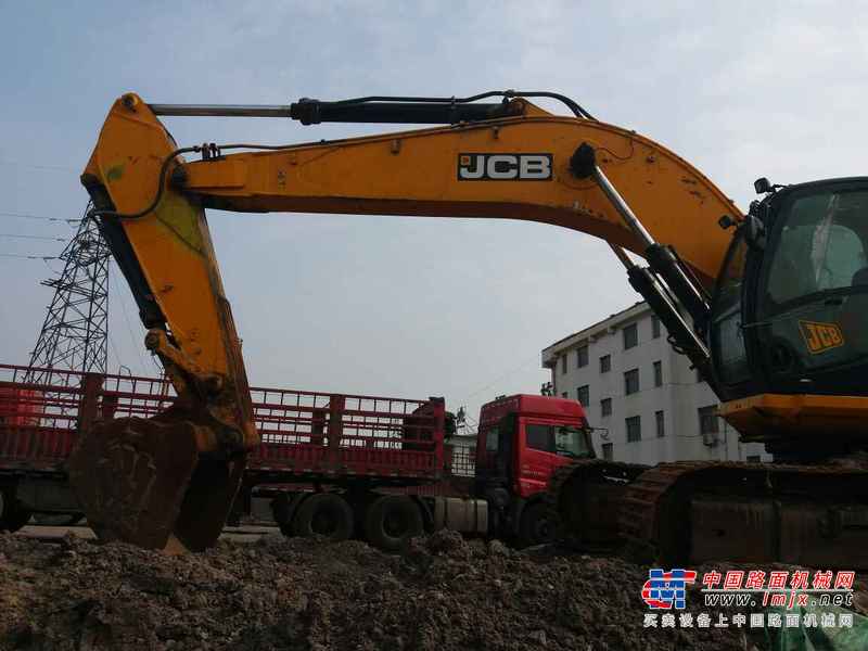 河南出售转让二手5687小时2011年JCBJS360LC挖掘机